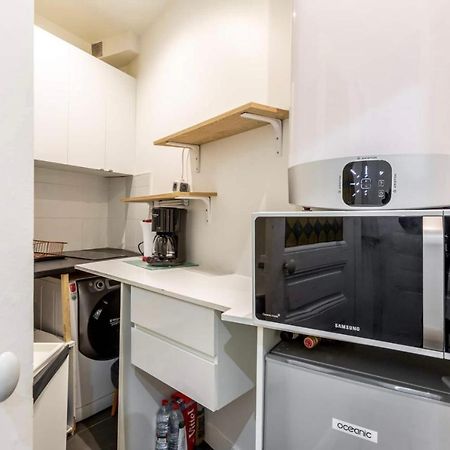 Abbesses - Superbe Appartement Avec Cheminees Париж Экстерьер фото