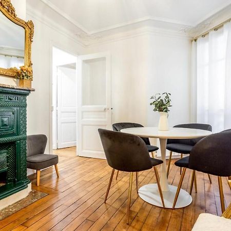 Abbesses - Superbe Appartement Avec Cheminees Париж Экстерьер фото