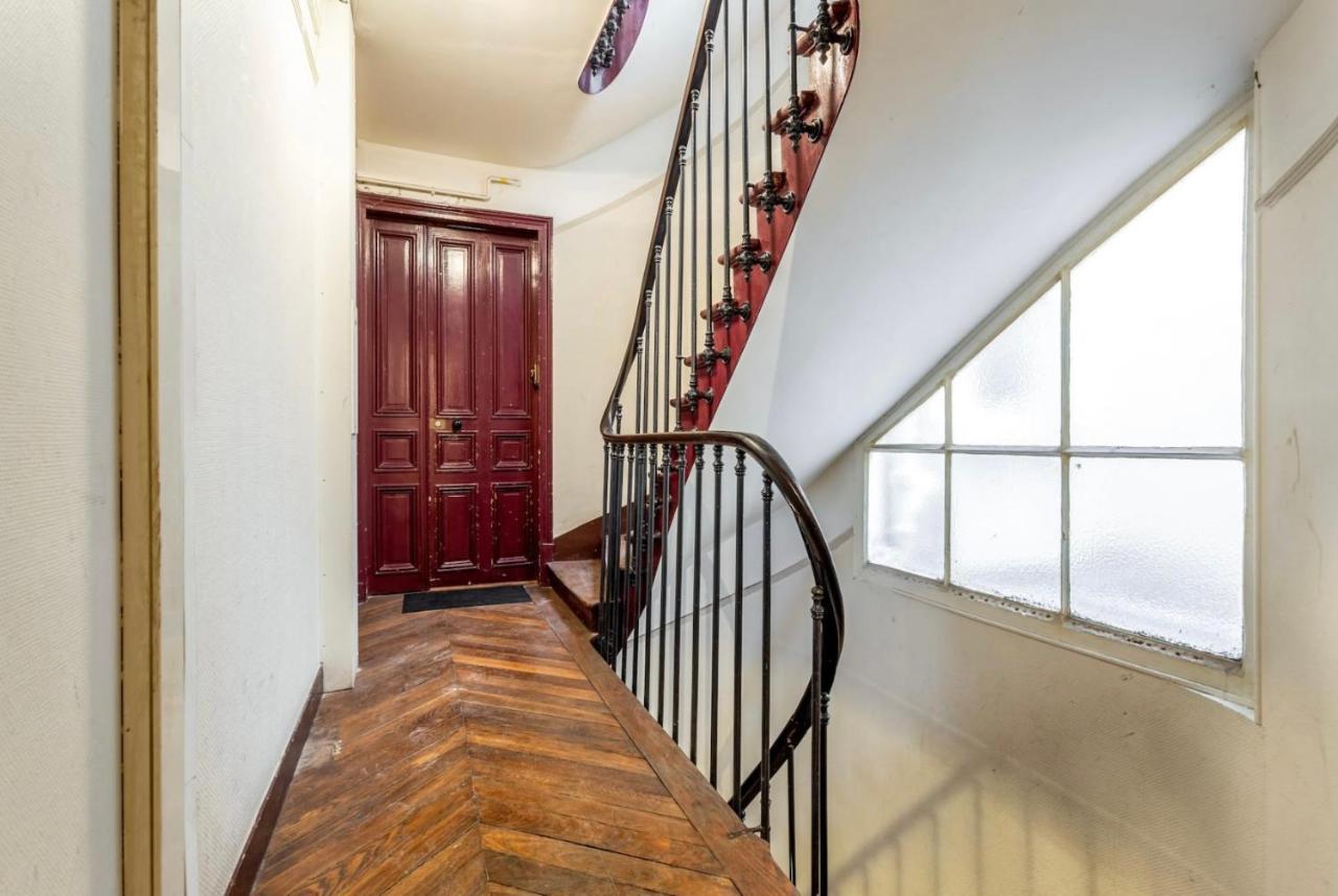 Abbesses - Superbe Appartement Avec Cheminees Париж Экстерьер фото