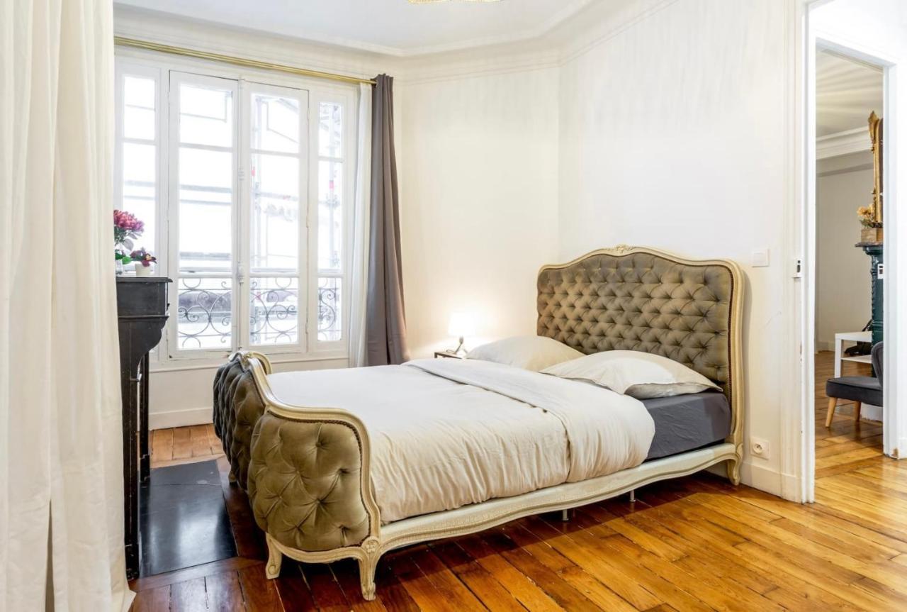 Abbesses - Superbe Appartement Avec Cheminees Париж Экстерьер фото